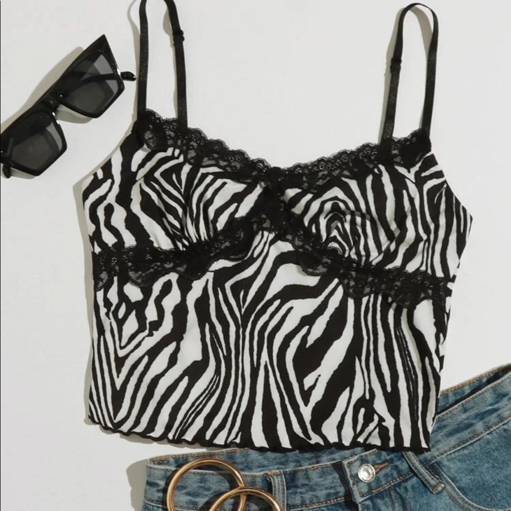 NWOT ZEBRA CROPPED TOP